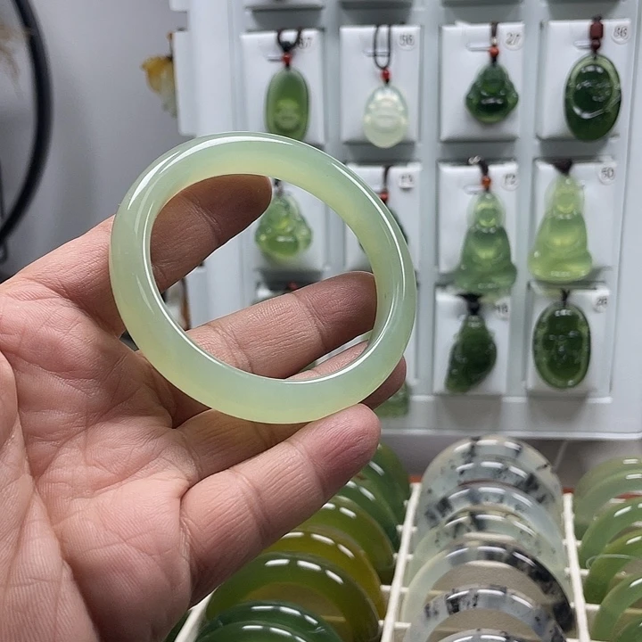 合金蛇纹石玉手镯