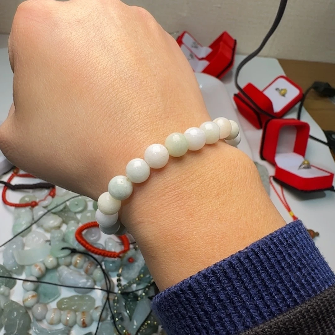 翡翠未镶嵌颈饰转运珠