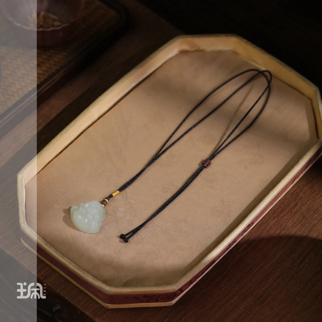 晚漫|和田玉*项链*18K金镶嵌LYB25012706多样性发其一（P）