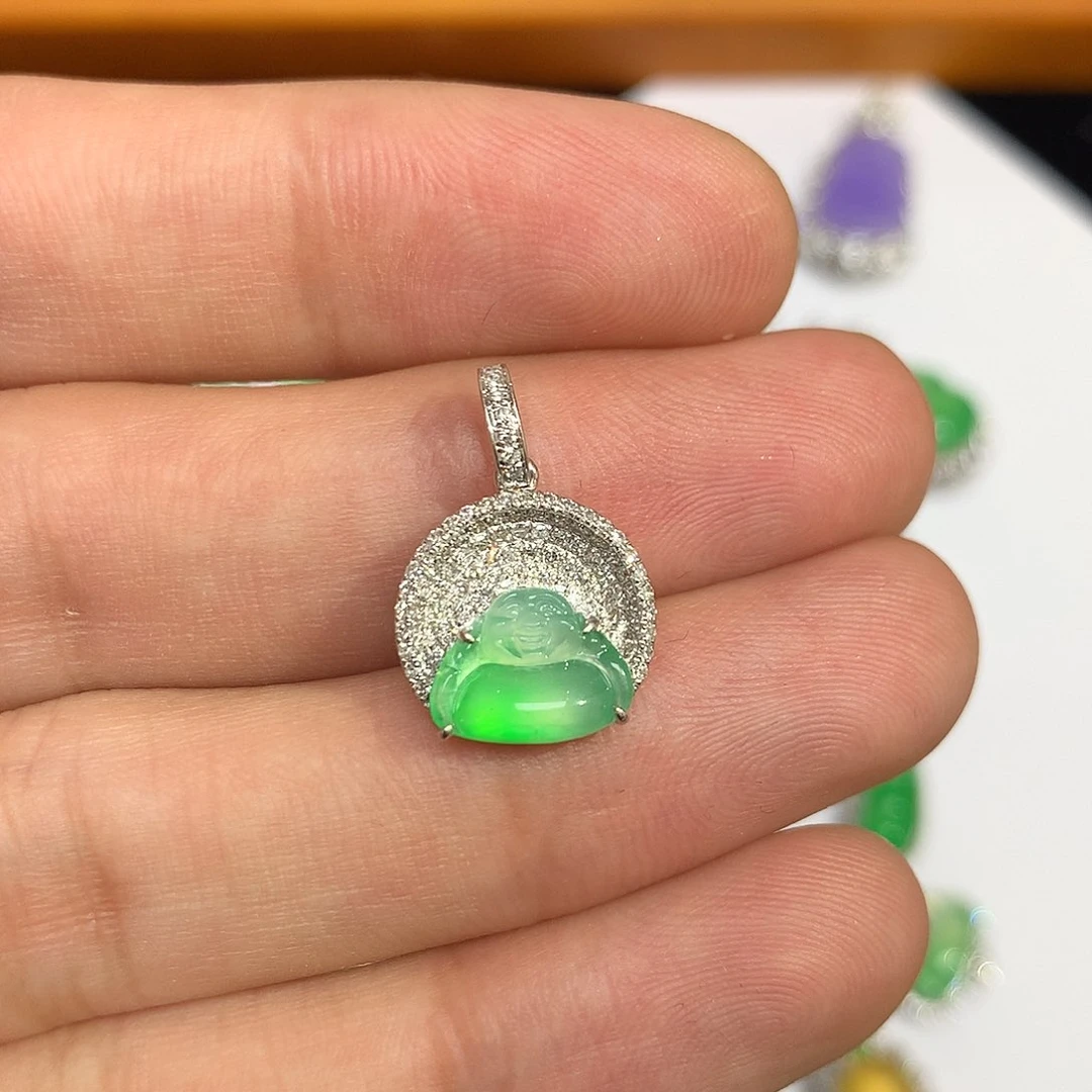 翡翠吊坠(不含链)18K金镶嵌绿佛公