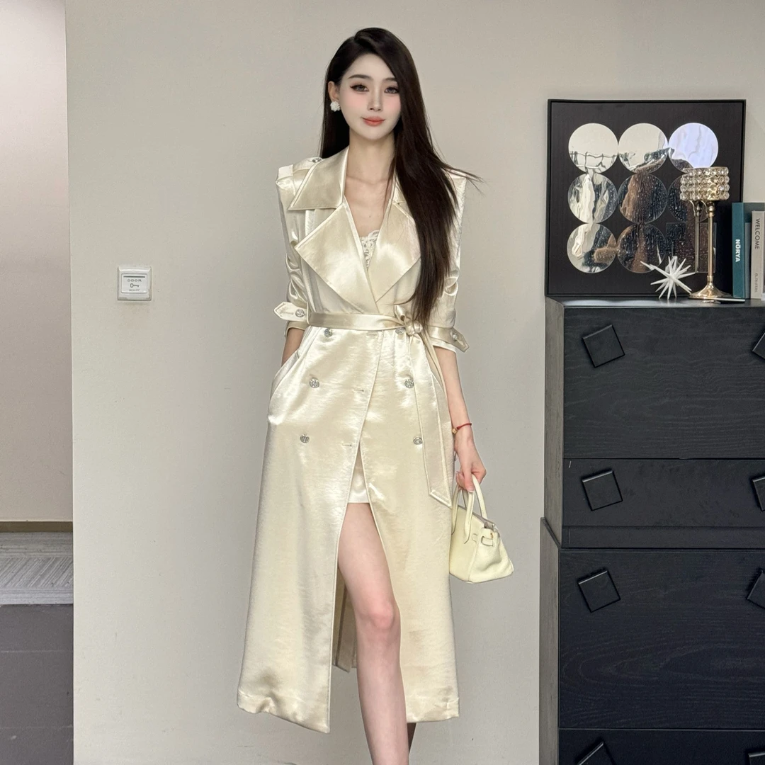 【精选优品】新款时尚气质轻奢高定设计感风衣25165