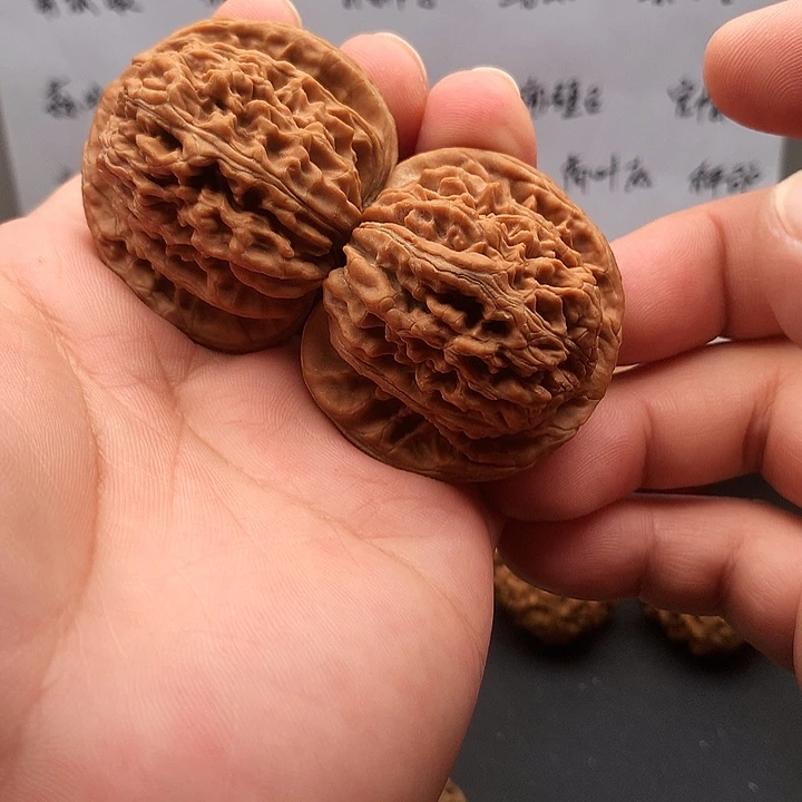 吊坠文玩核桃46尺微修尖四座楼