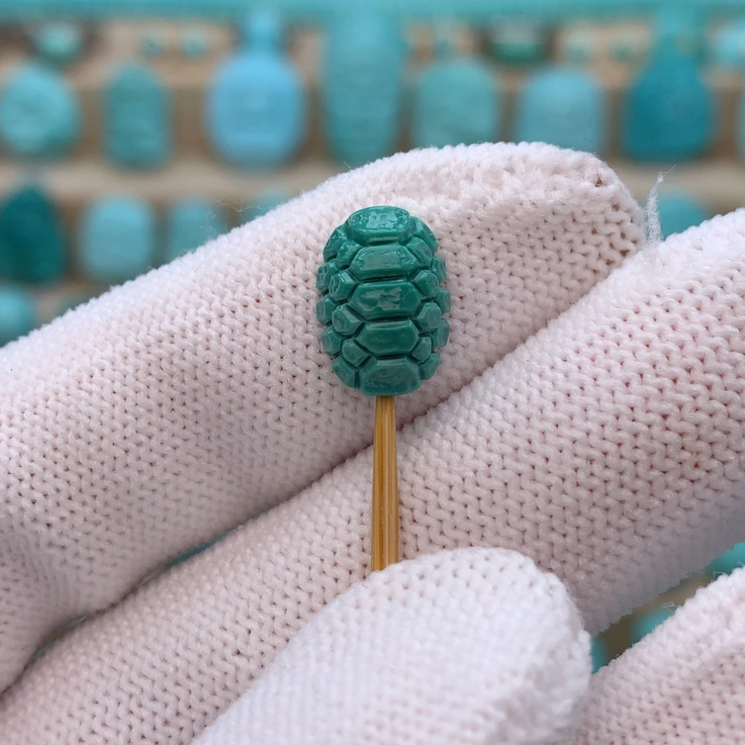 绿松石未镶嵌绿松石富甲配饰