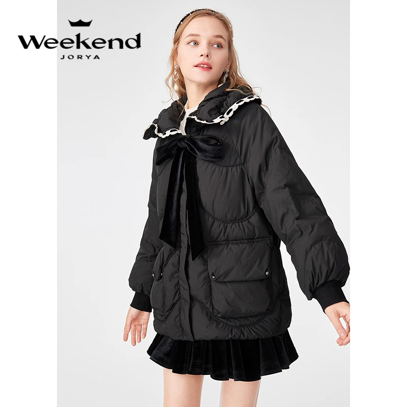 卓雅周末冬季压褶撞色珠饰花边领丝绒蝴蝶结羽绒服EJWCDQ91