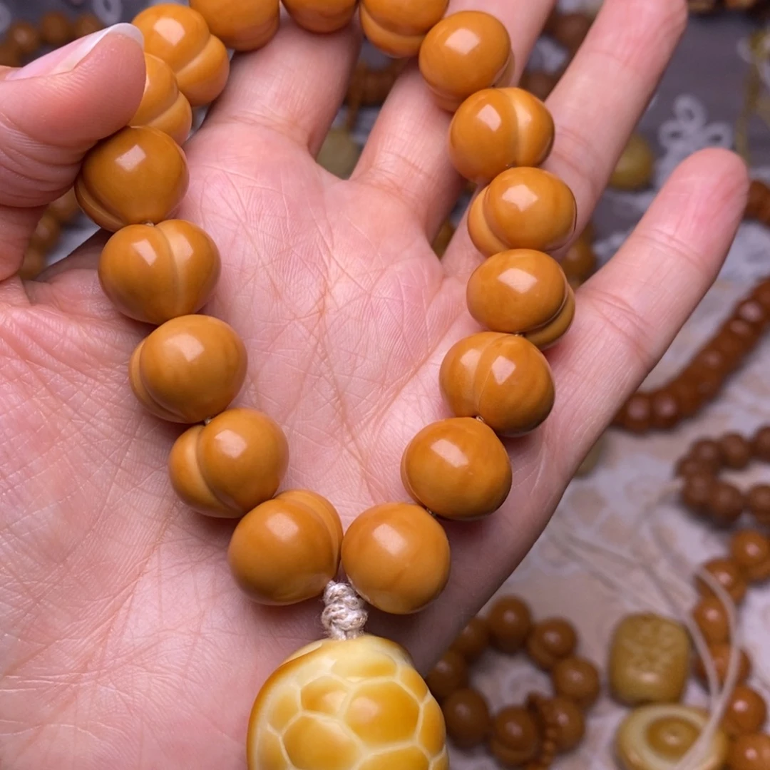 把件猴头核桃柯基屁桃龟甲