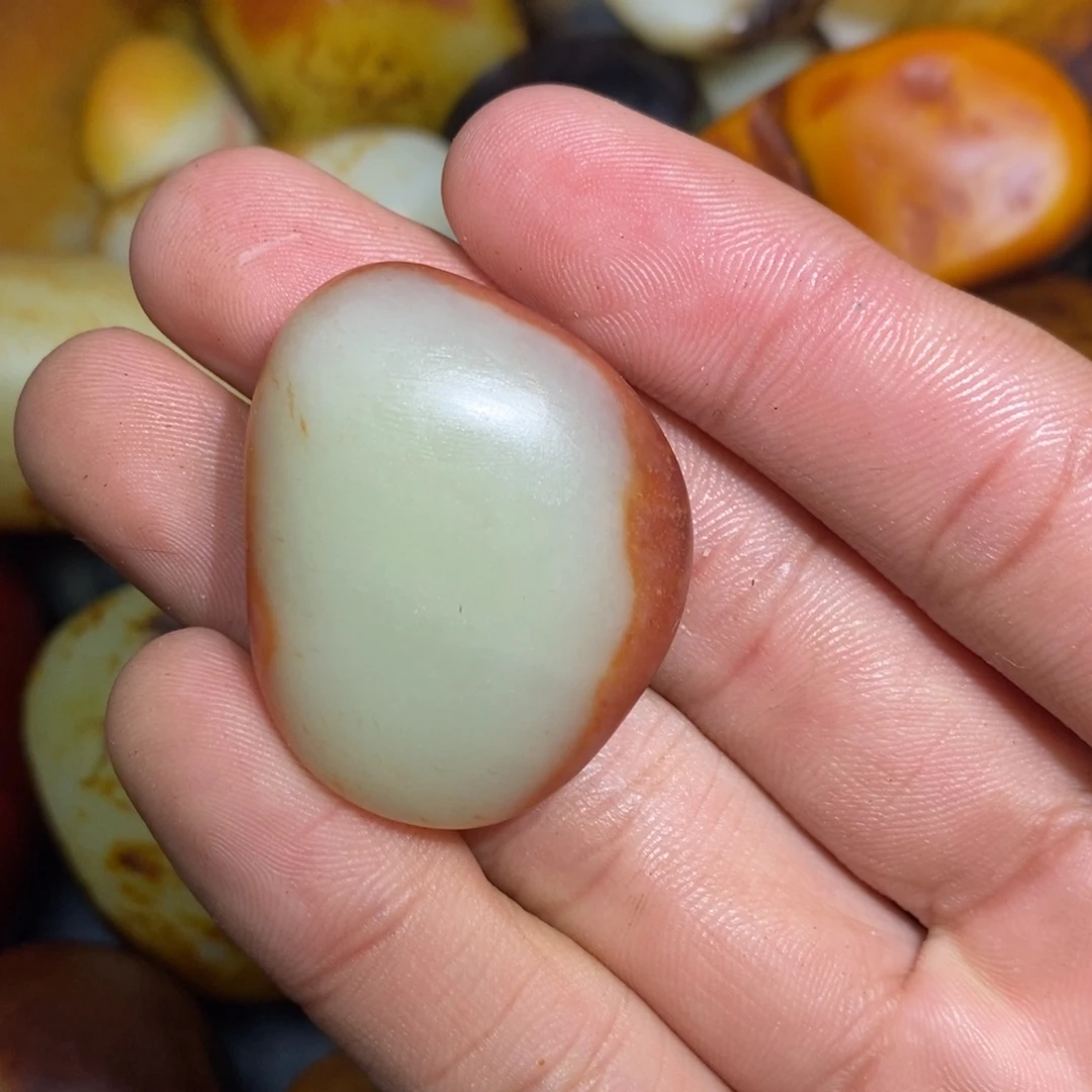 和田玉未镶嵌珠宝奇石