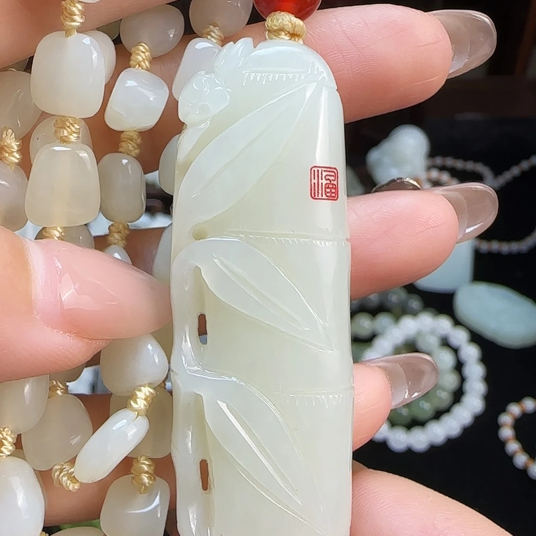 和田玉未镶嵌颈饰定制发货