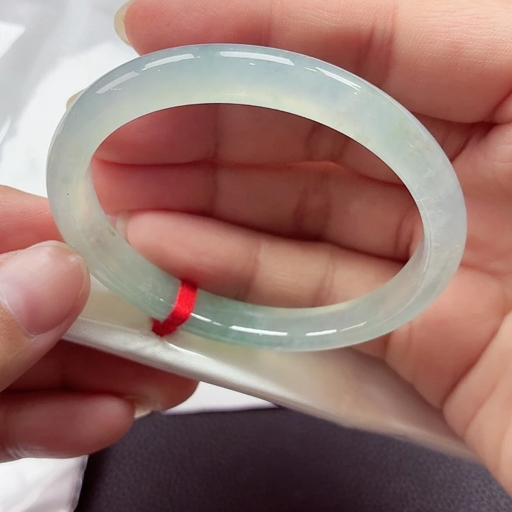 翡翠未镶嵌手镯（贵妃镯）天然缅甸A货翡翠