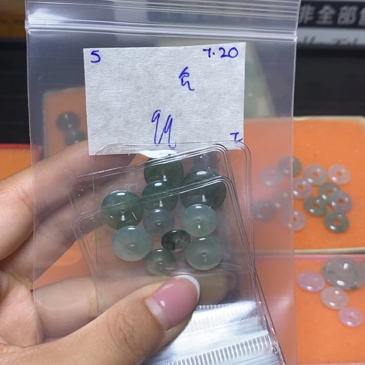 定制翡翠未镶嵌不退