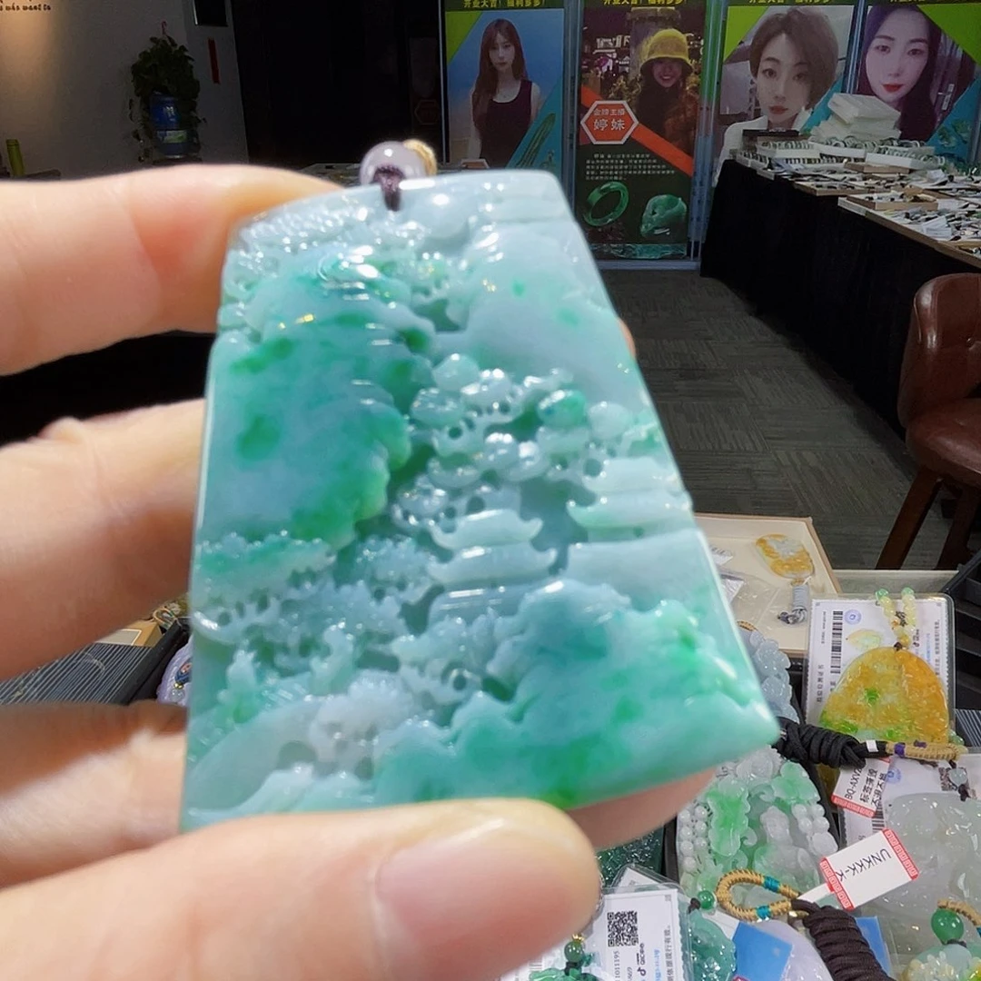 颈饰未镶嵌翡翠一