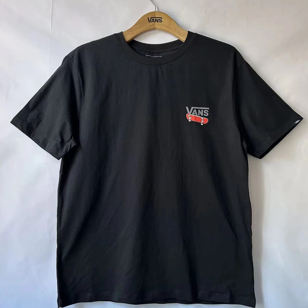 VANS 夏季黑色拳皇图案百搭舒适男女同款休闲圆领短袖VN000JFABLK