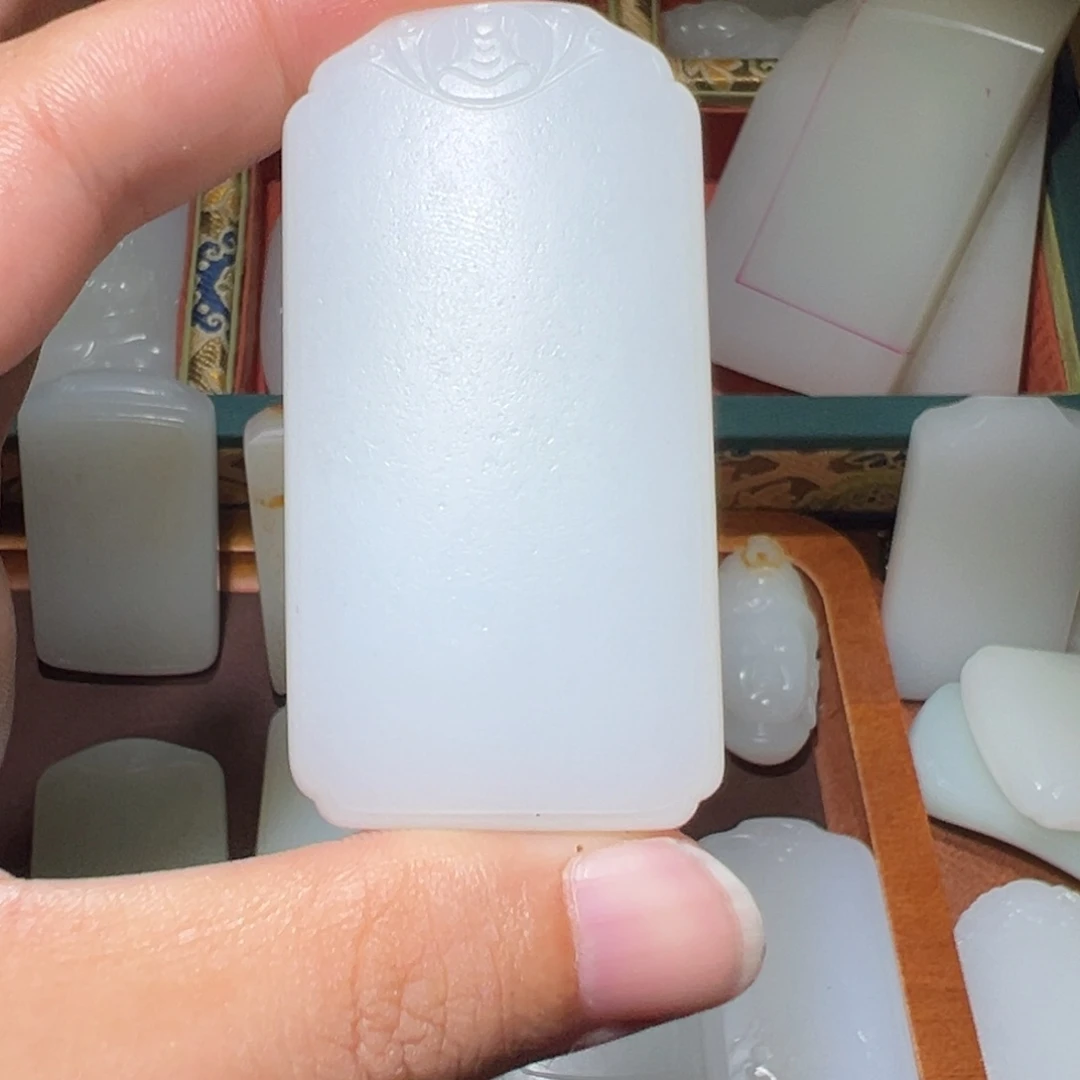 用***1和田玉未镶嵌挂件