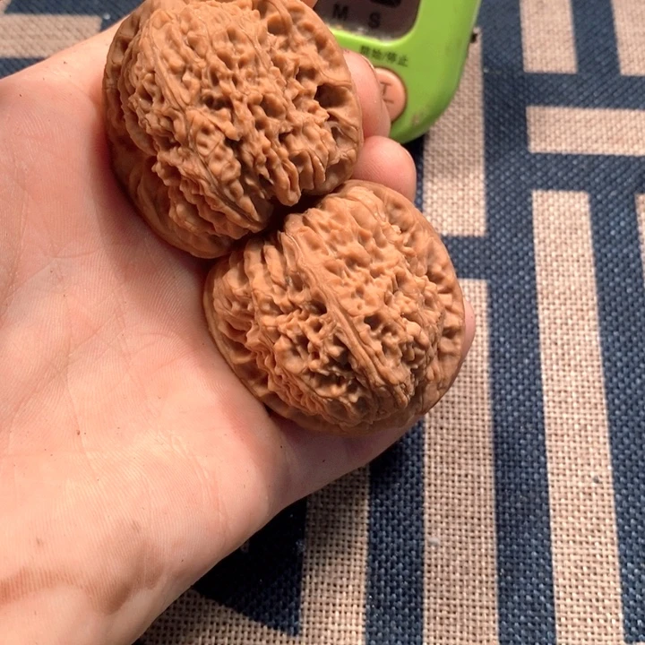 啟***吊坠文玩核桃南疆全品