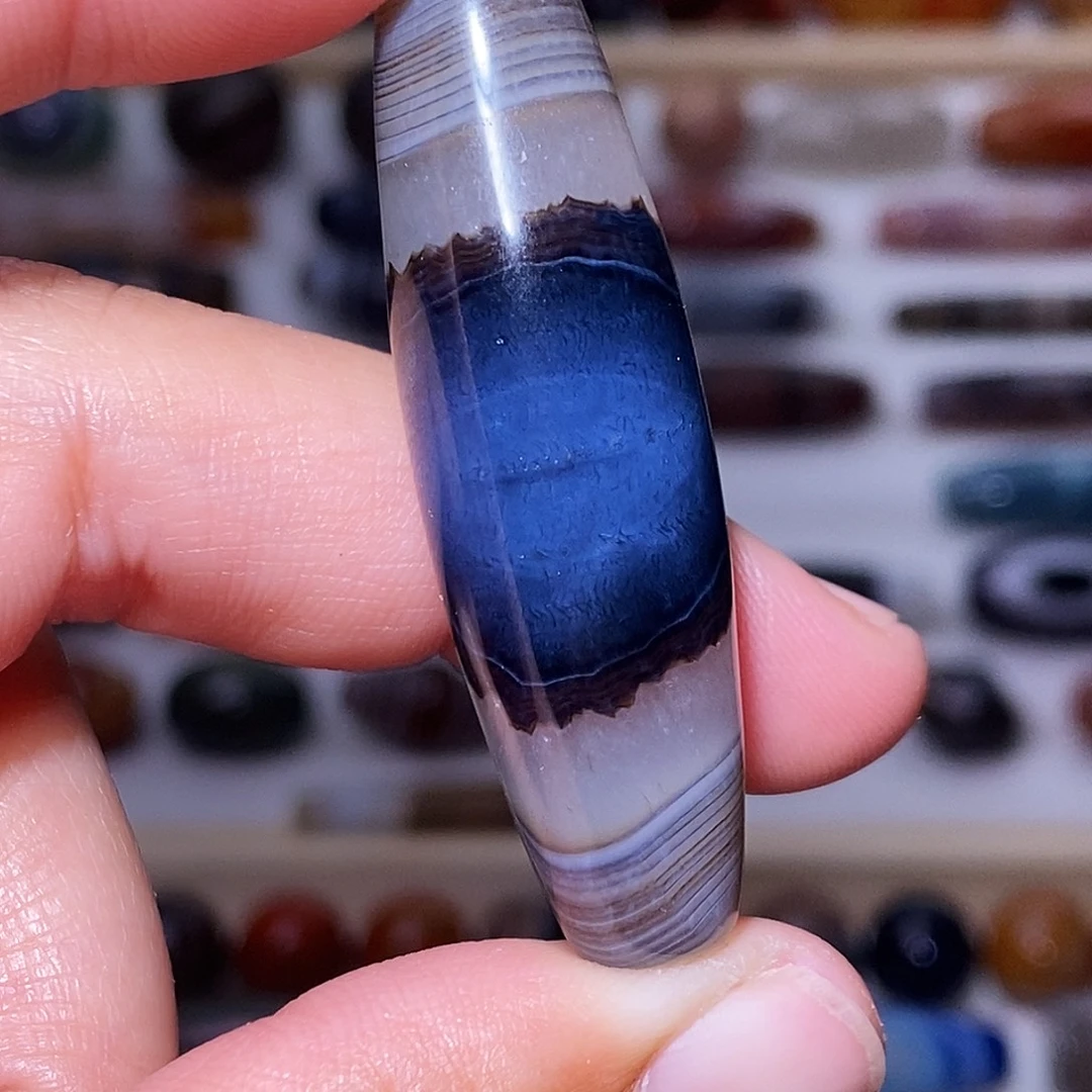 s***i琥珀未镶嵌吊坠…..