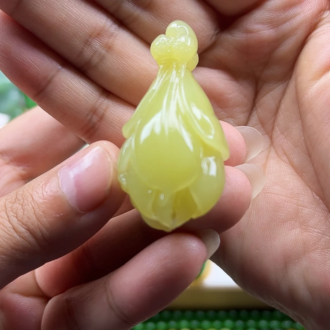 升***成颈饰未镶嵌和田玉