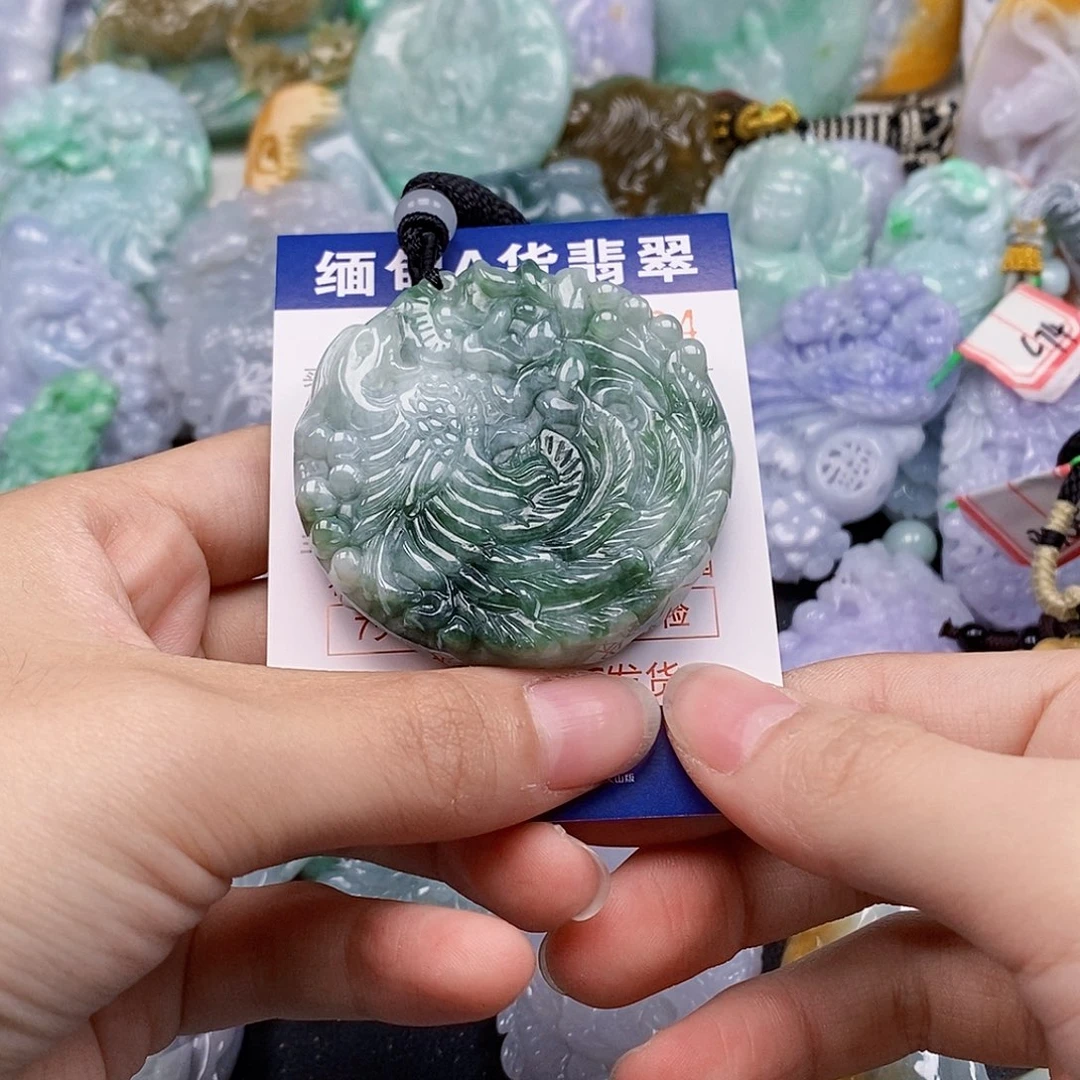 吊坠(不含链)未镶嵌翡翠