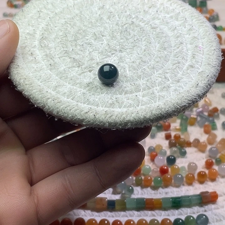 翡翠散珠未镶嵌定制翡翠卡9.8