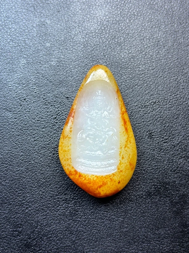 和田玉普贤守护吊坠