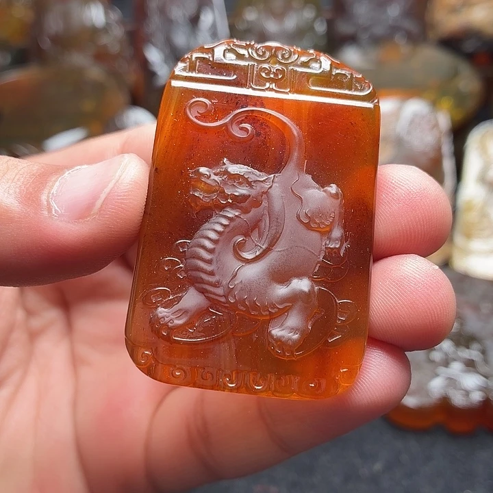 琥珀未镶嵌裸石34