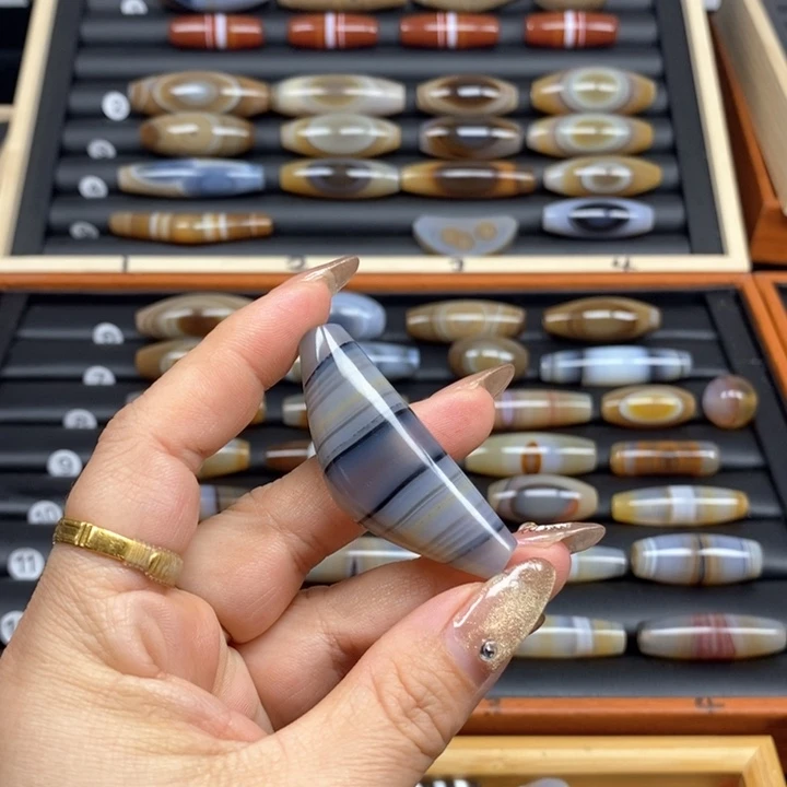 玛瑙/玉髓珠宝奇石未镶嵌尐**涼