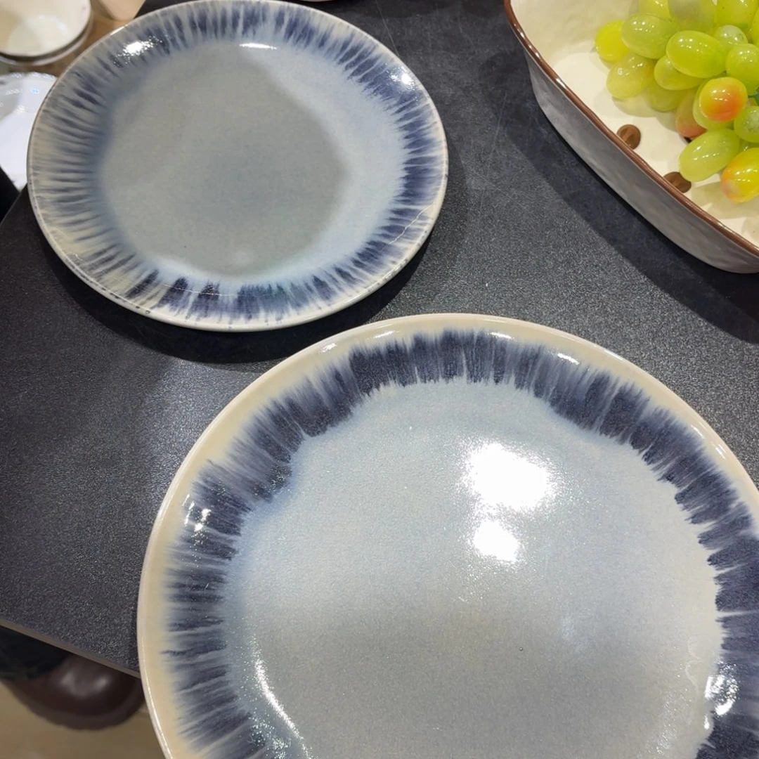 瓷两个微瑕特价不影响使用