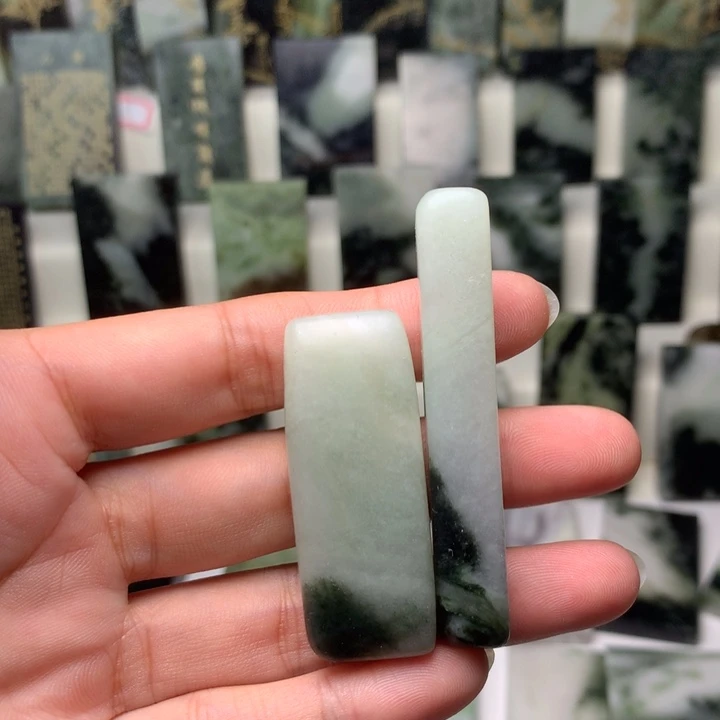 独山玉颈饰未镶嵌庚*