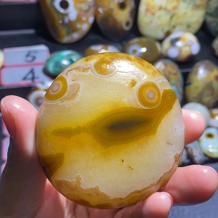 玛瑙/玉髓未镶嵌珠宝奇石29