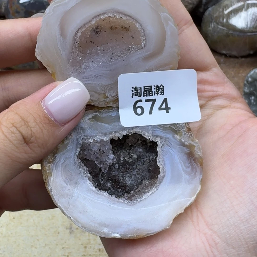 未镶嵌水晶大型摆件（非配饰）