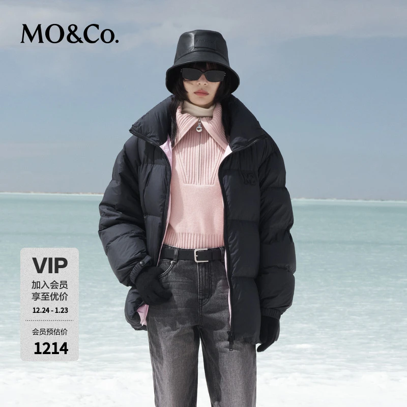 MOCO羽绒服90绒无氟防水面层轻暖高领高蓬松宽松面包服MBC4EINK16