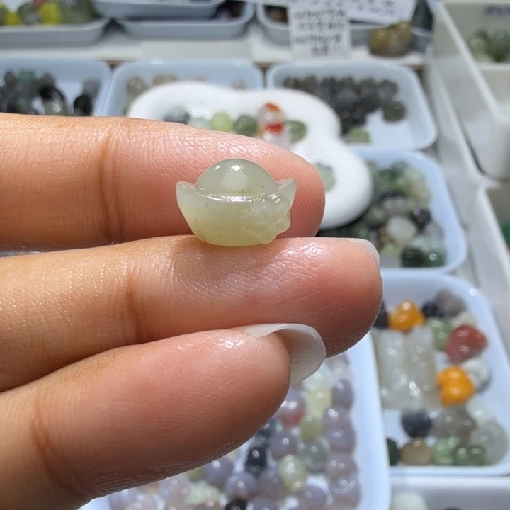 和田玉未镶嵌珠宝奇石