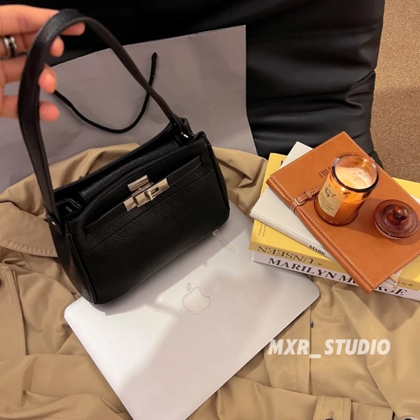 【吸扣版】2026新款黑色凯莉小方包小众高级感单肩腋下包斜挎包女