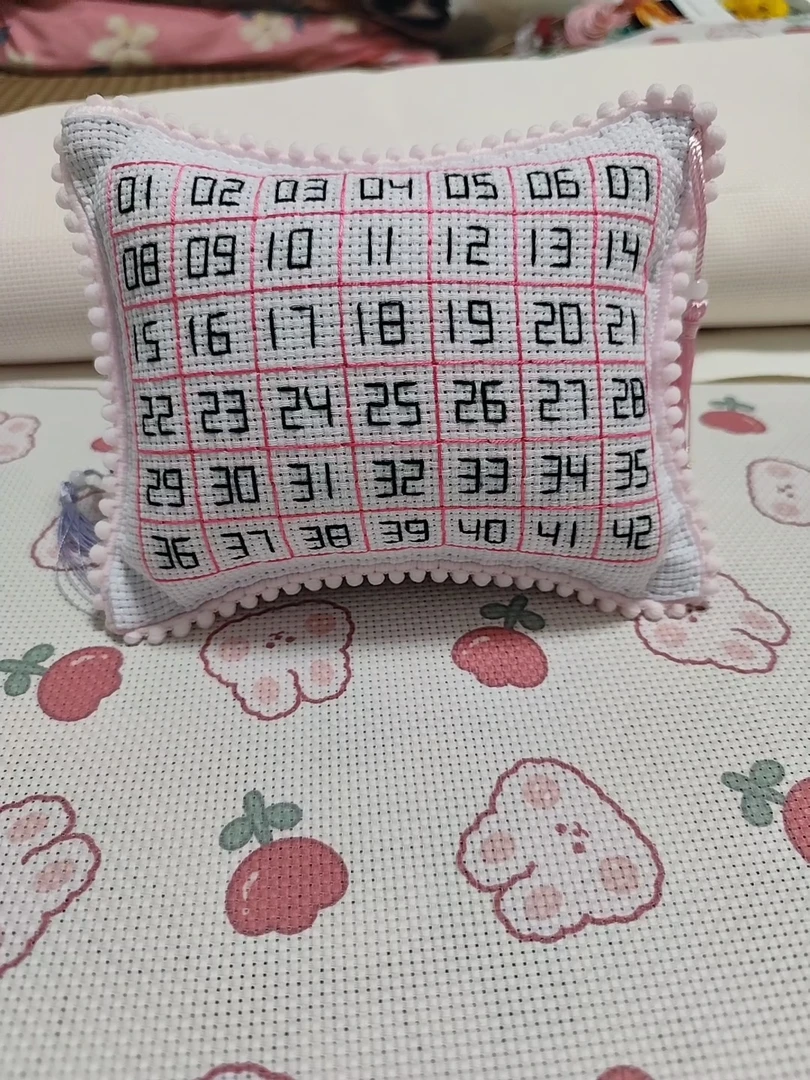 豆豆边42数字十字绣排线包成品带流苏 17×14