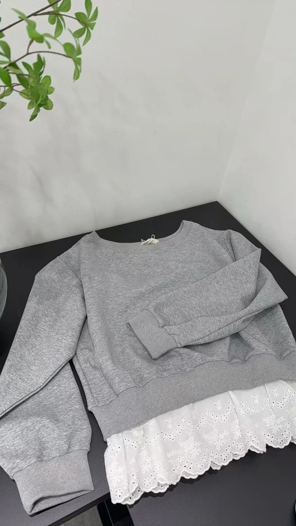 25090【蝶谷】宽松百搭拼接蕾丝花边假两件长袖卫衣