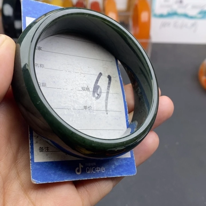 未镶嵌手镯石英质玉