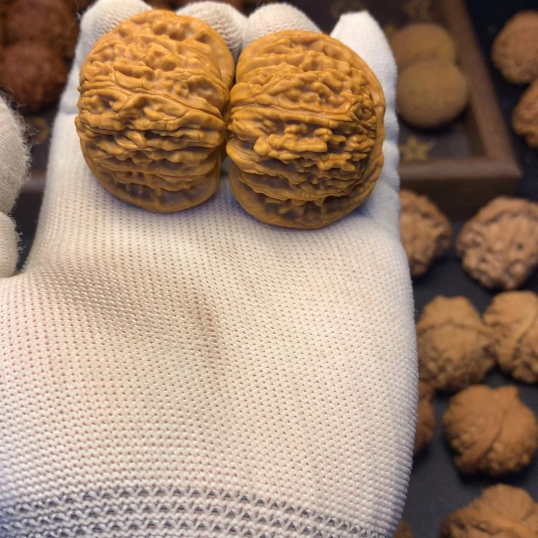 文玩核桃把件碧**天四座楼