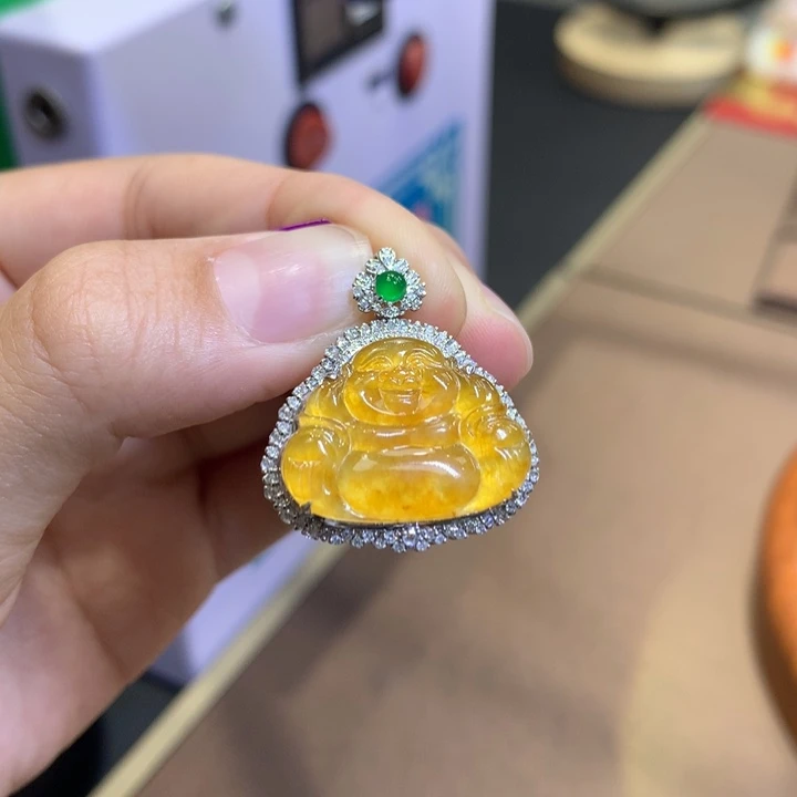 颈饰18K金镶嵌翡翠翡翠