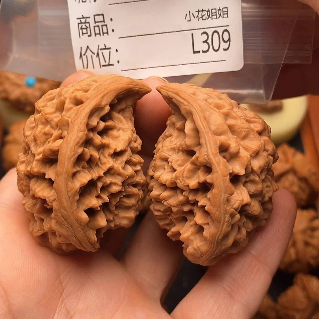 二***蟹把件桃核47眼镜蛇