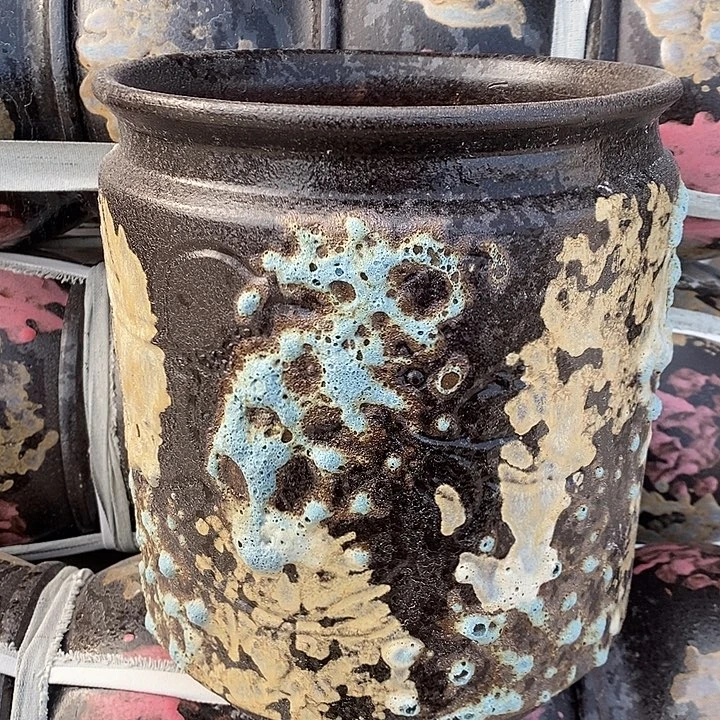 粗陶紫砂花盆上铺1