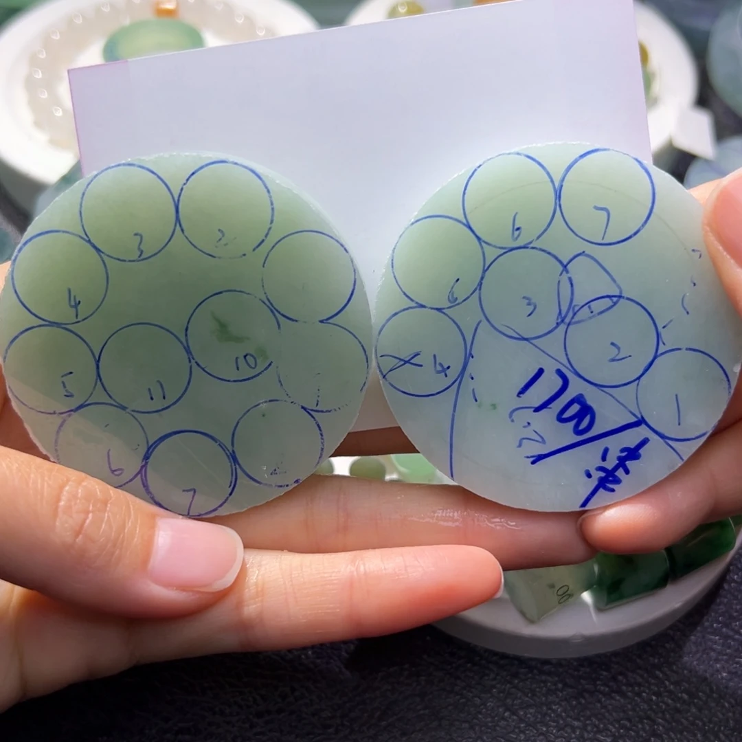 定制翡翠未镶嵌翡翠