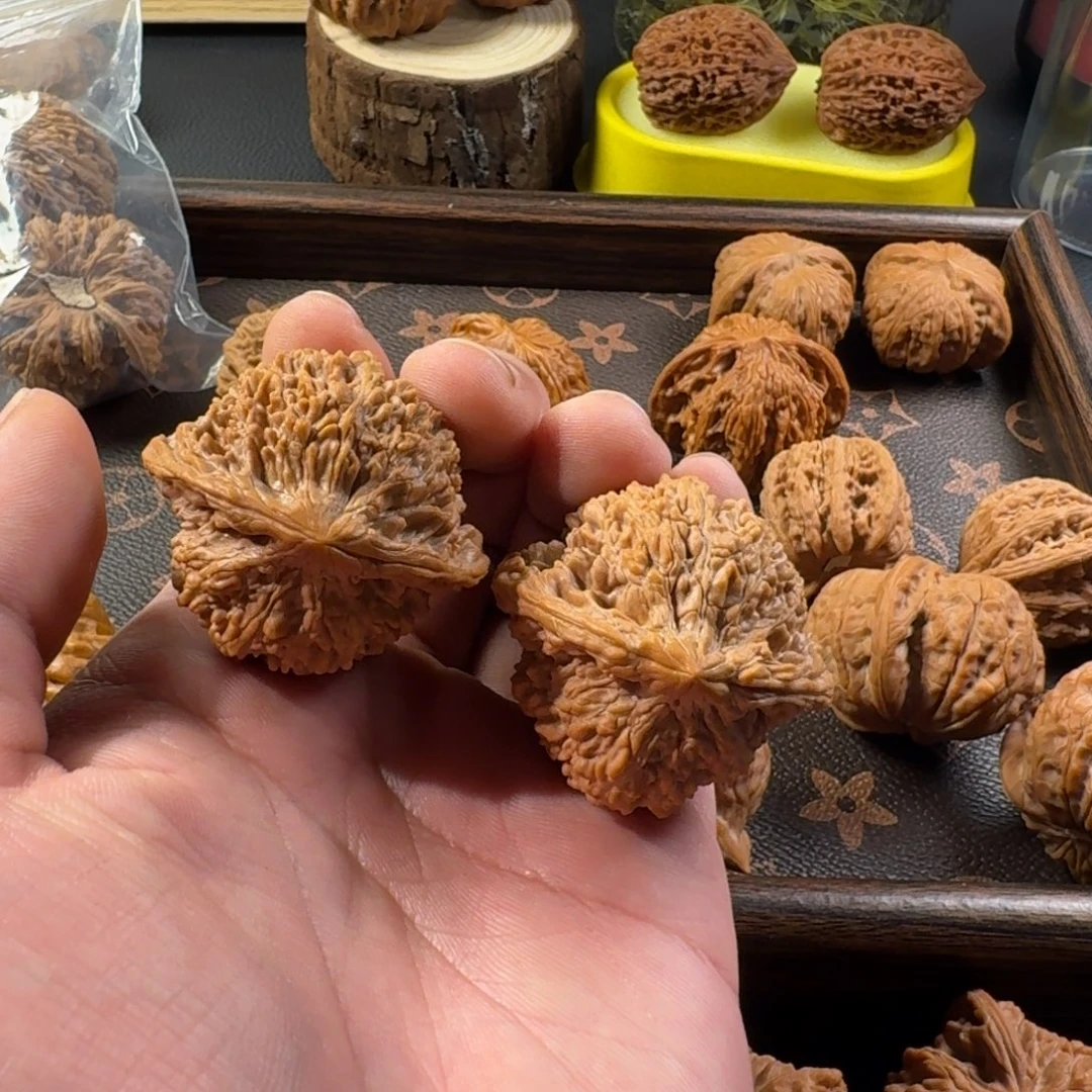 吊坠文玩核桃26满天星44尺