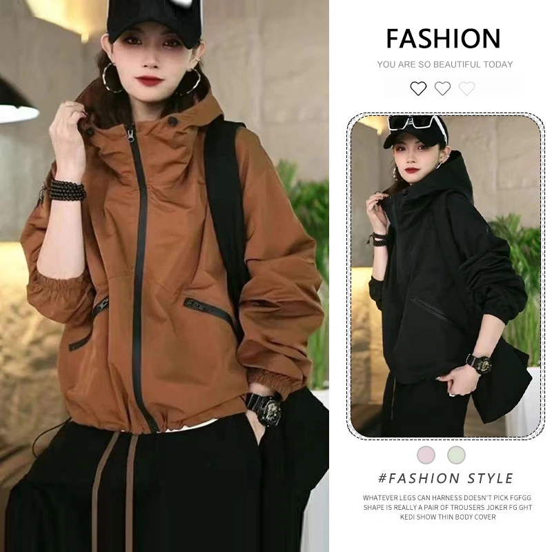 时尚户外工装夹克外套女款2026冬季新款连帽今年流行防风冲锋衣