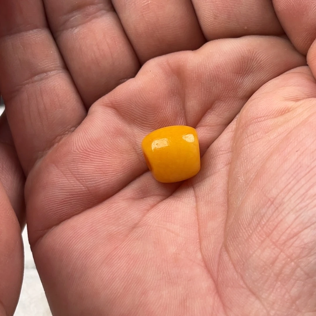 南***%蜜蜡未镶嵌颈饰老蜜蜡