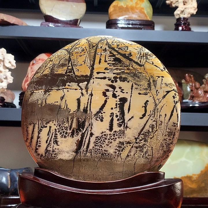 石材宽22厘米高24厘米