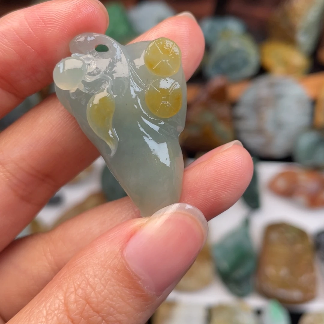 定制翡翠未镶嵌翡翠