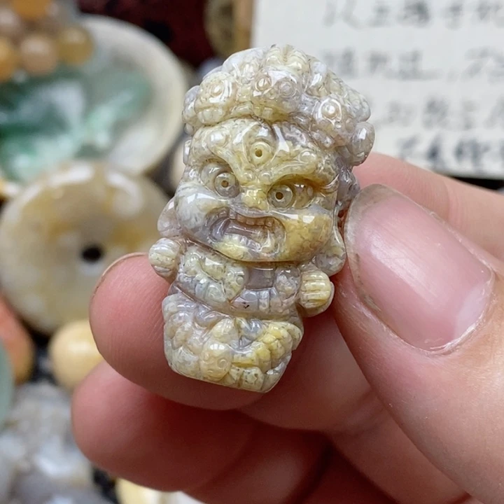 硅化珊瑚（珊瑚玉）未镶嵌颈饰