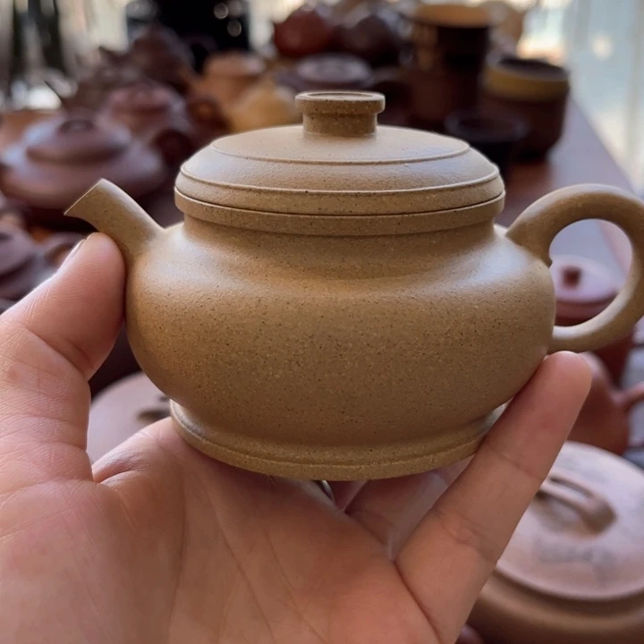 紫砂茶壶阿*原矿黄金段壶，手工制作