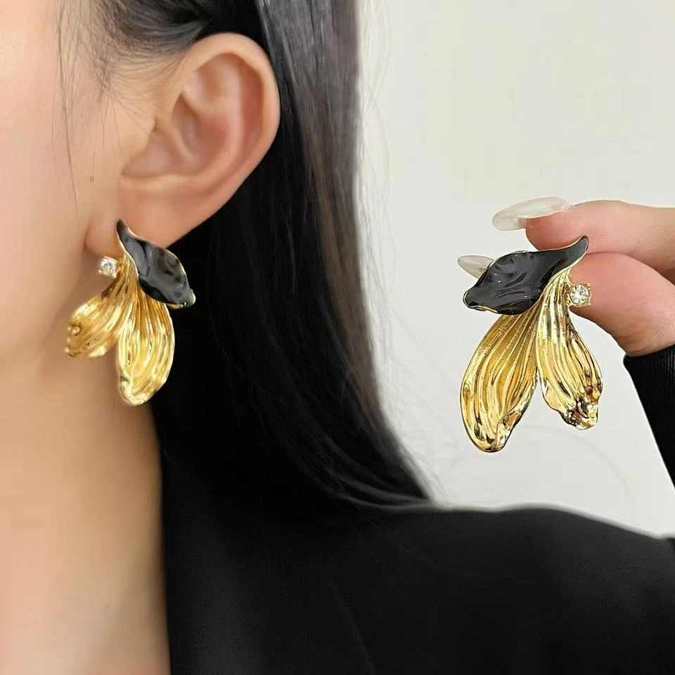 铜合金耳饰 小众设计陶瓷珐琅树叶耳环耳钉立体叶子锆石女
