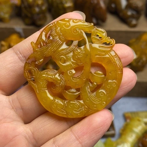 蛇纹石玉未镶嵌颈饰20