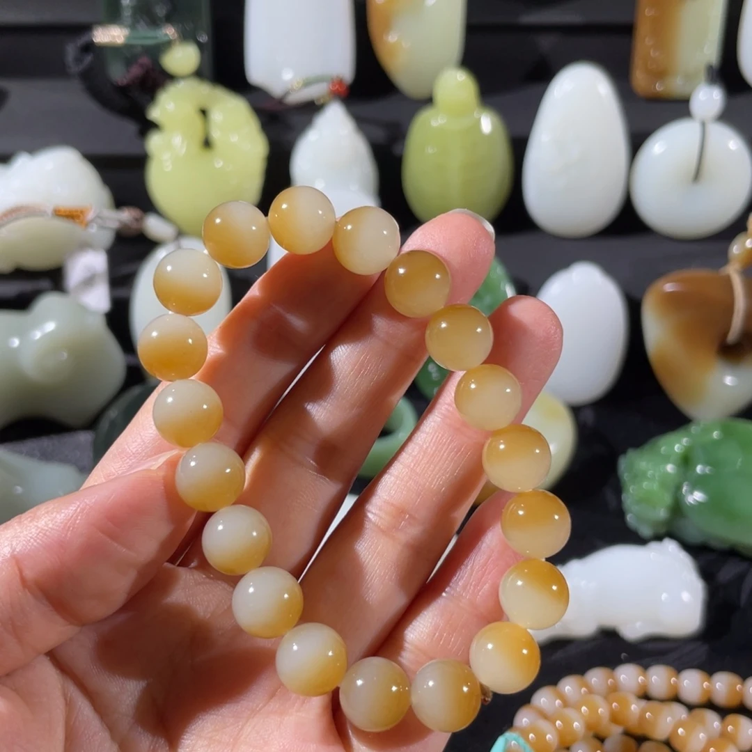 和田玉未镶嵌颈饰手串