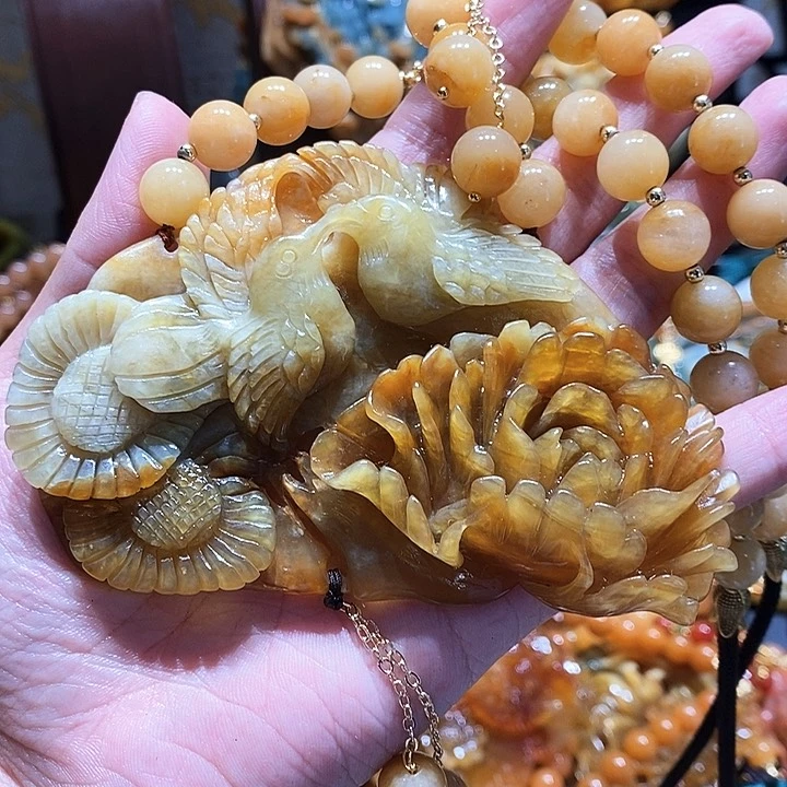 岫玉未镶嵌毛衣链